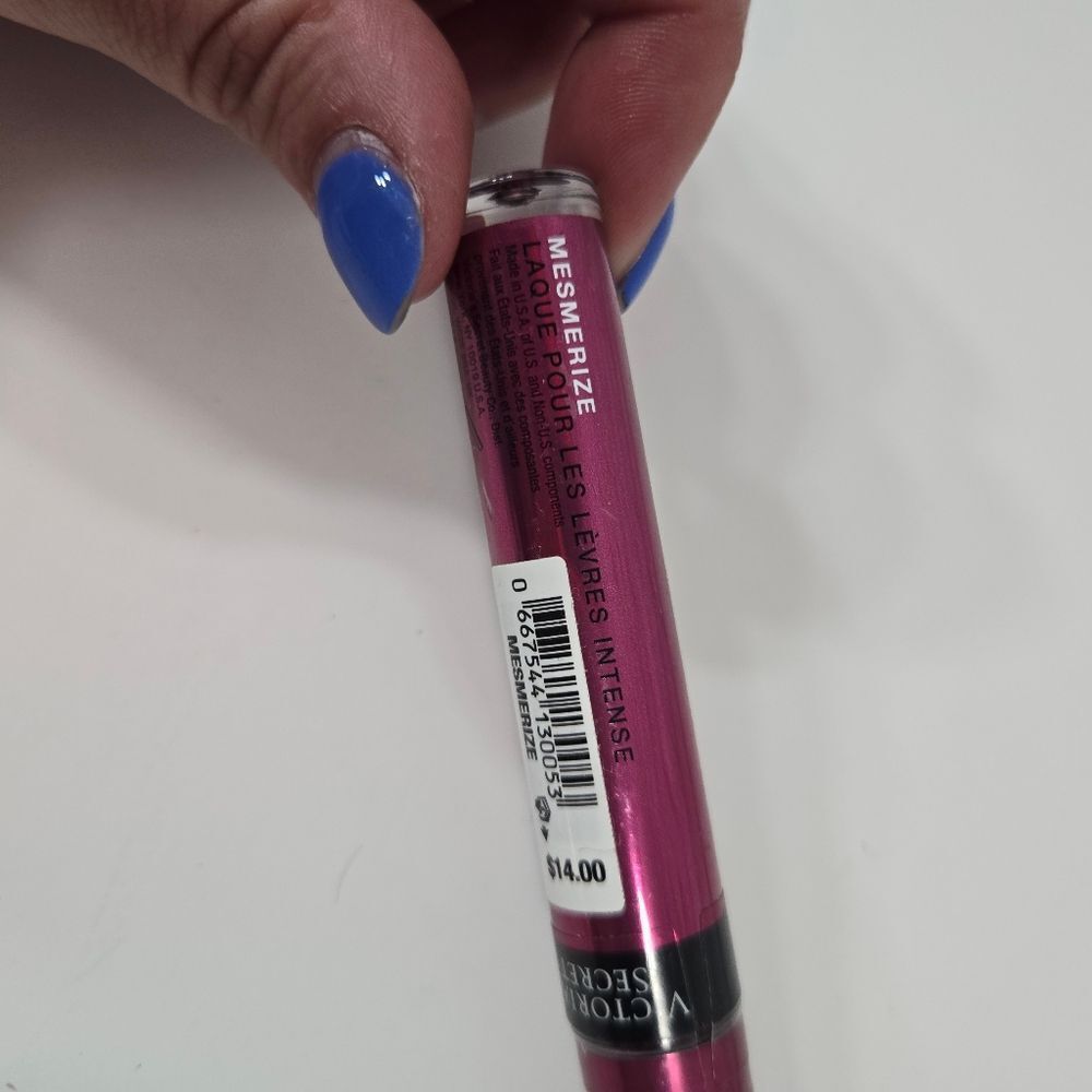 NWT bundle of Victoria's Secret lip gloss - Picture 4 of 10